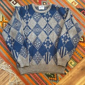 Arrow 70d Blue and Gray Argyle Men's Sweater